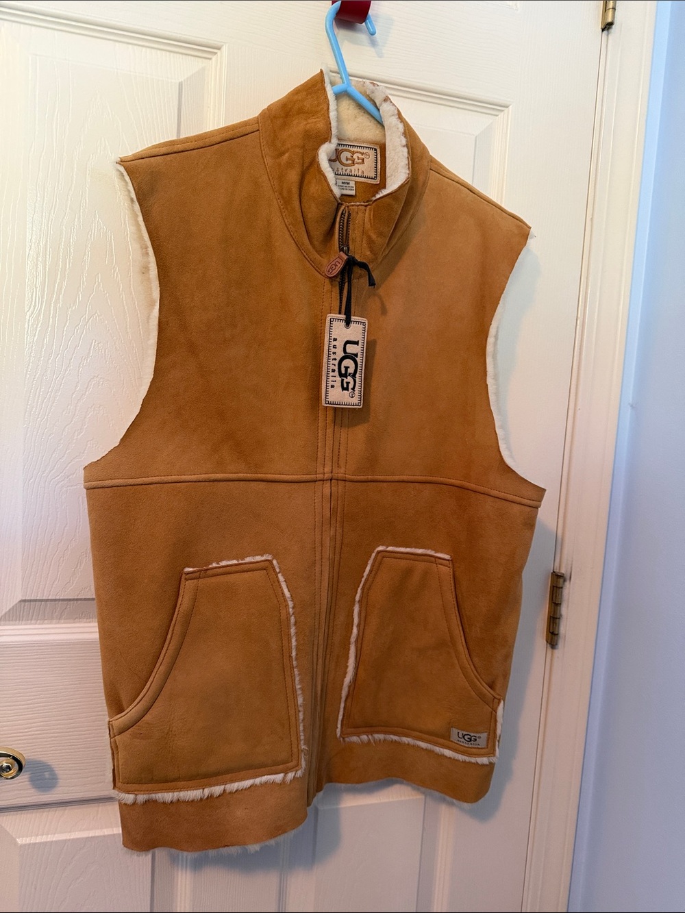 UGG Men's Chestnut/Tan Suede Shearling Vest